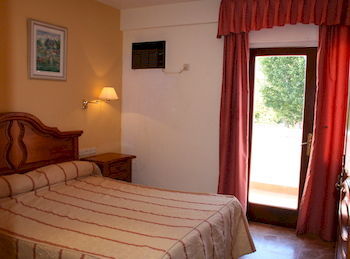 Hotel Tematico Costa Del Sol 托雷莫利诺斯 外观 照片